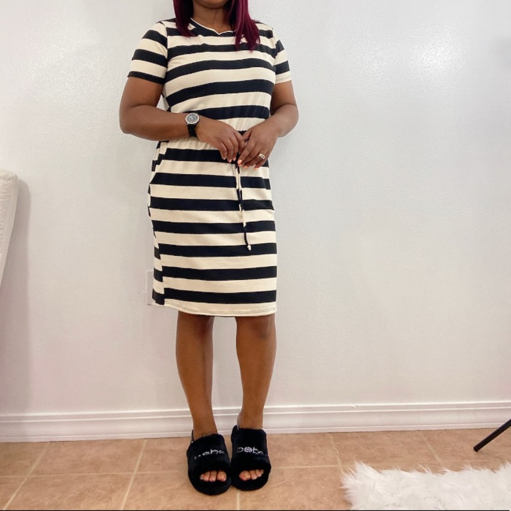 Black and beige stripe pocket dress